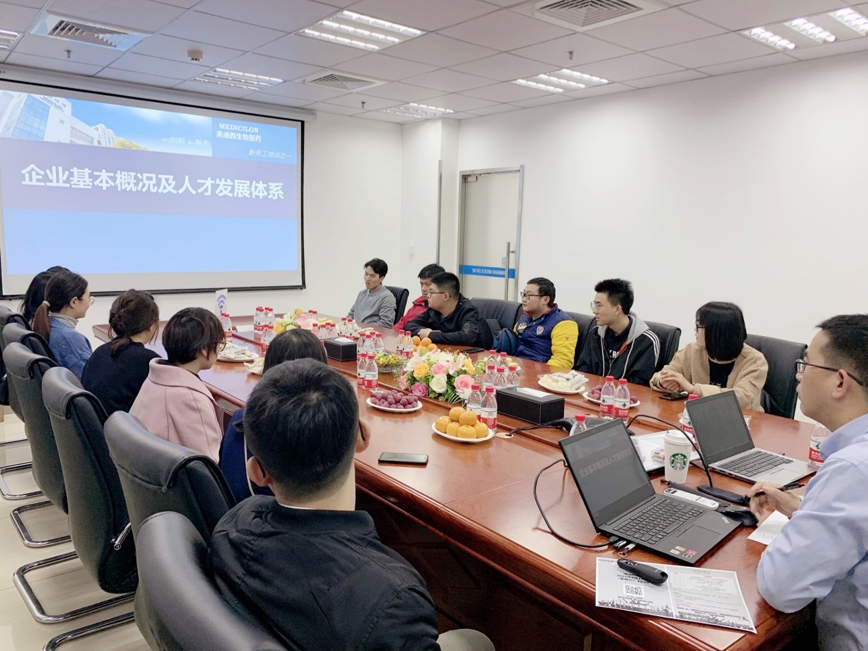 走進(jìn)美迪西，與學(xué)子共話成長