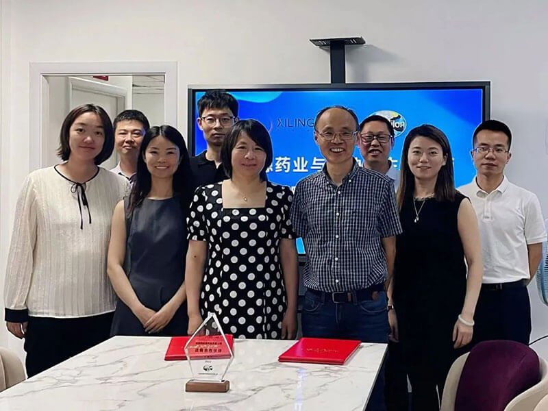 美迪西與西嶺源藥業(yè)結(jié)成戰(zhàn)略伙伴關系.jpg 美迪西與西嶺源藥業(yè)結(jié)成戰(zhàn)略伙伴關系.jpg